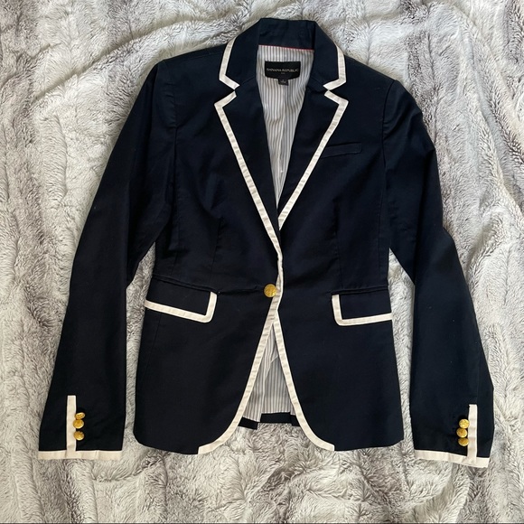 Banana Republic Jackets & Blazers - Banana Republic Navy and cream trim blazer